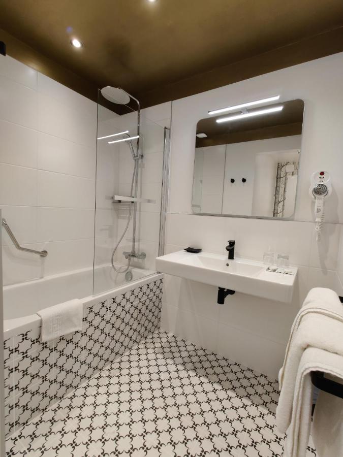 Hotel Moderna Cherbourg-en-Cotentin Zewnętrze zdjęcie