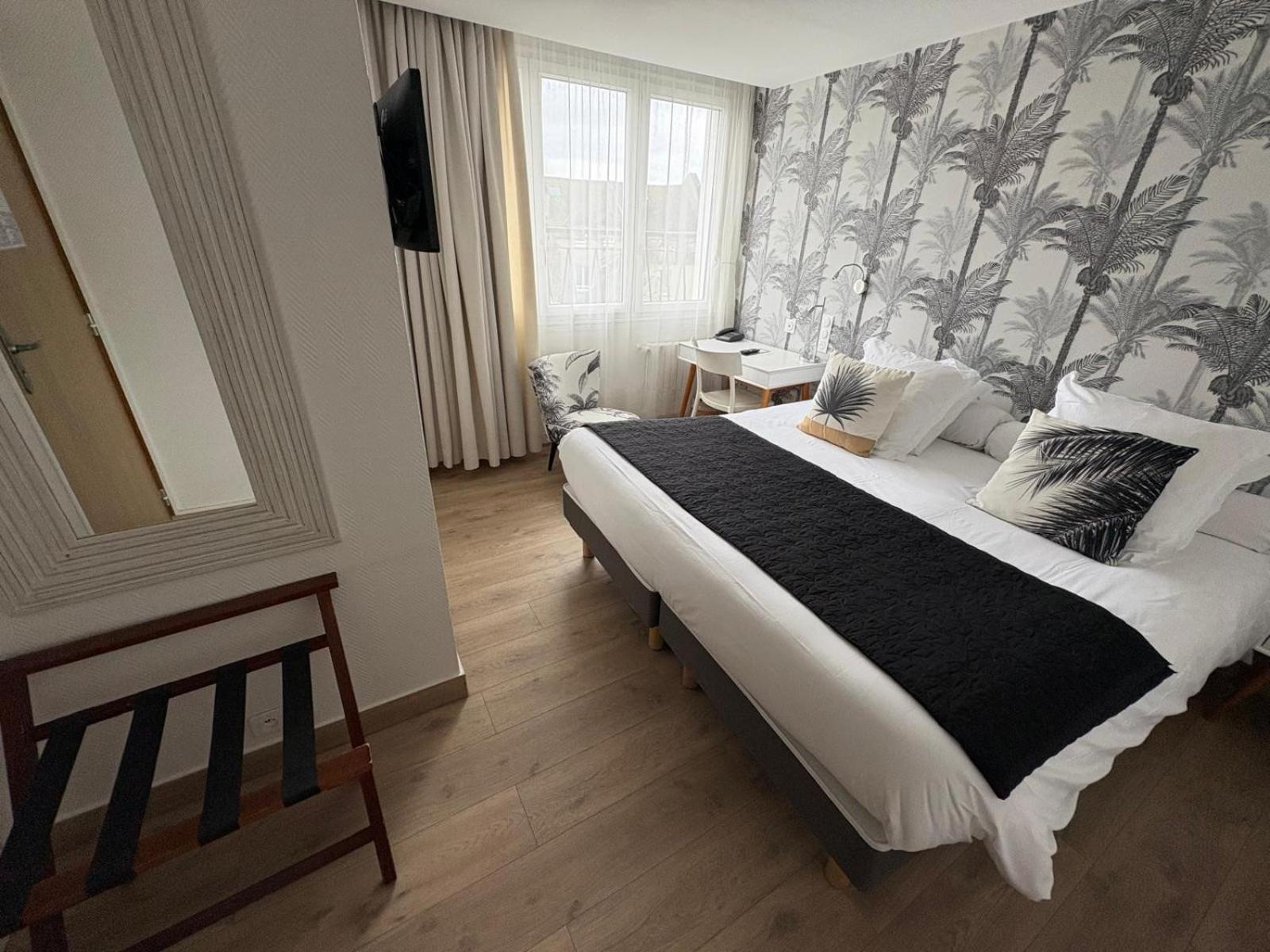 Hotel Moderna Cherbourg-en-Cotentin Zewnętrze zdjęcie