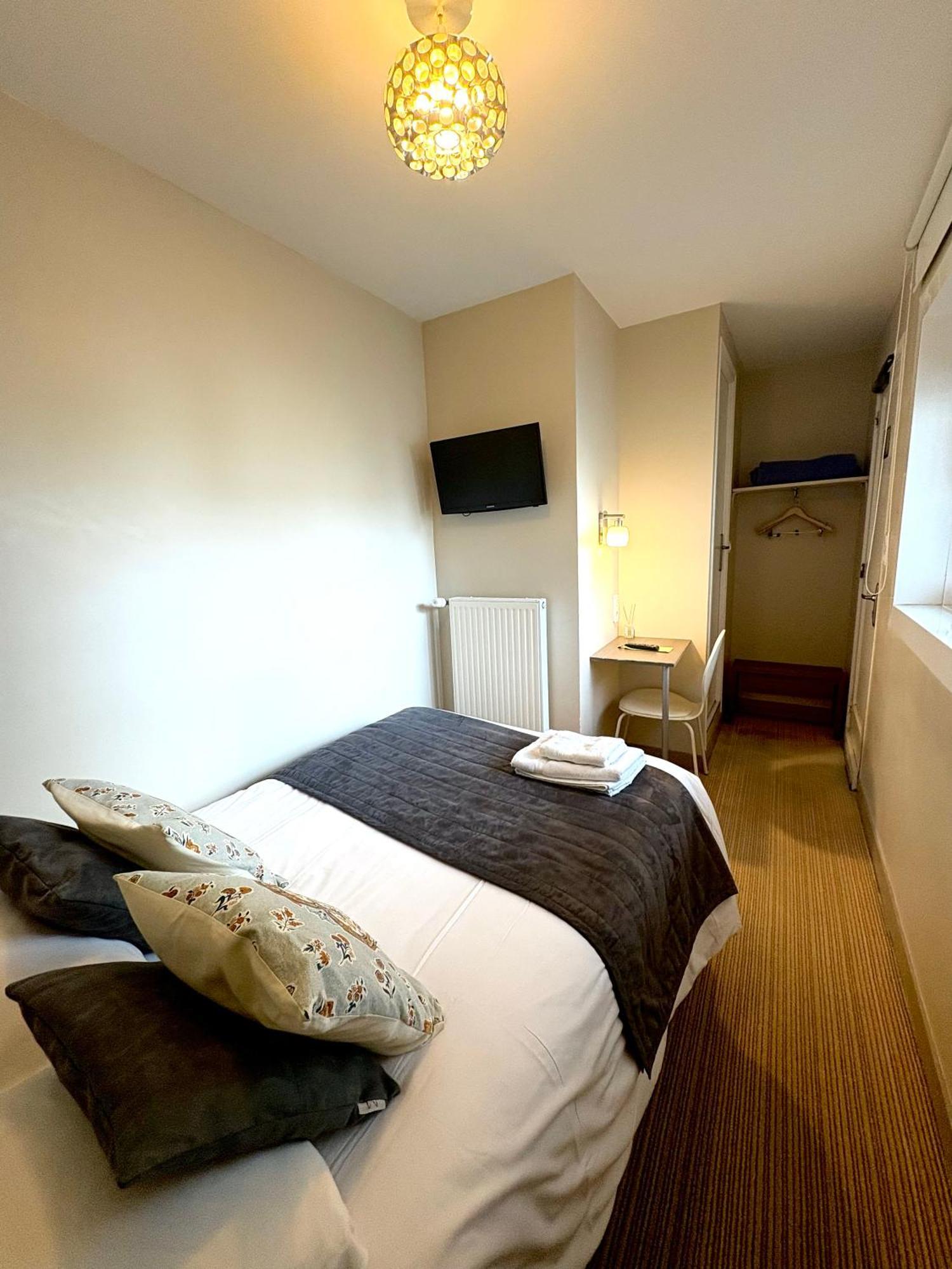 Hotel Moderna Cherbourg-en-Cotentin Zewnętrze zdjęcie
