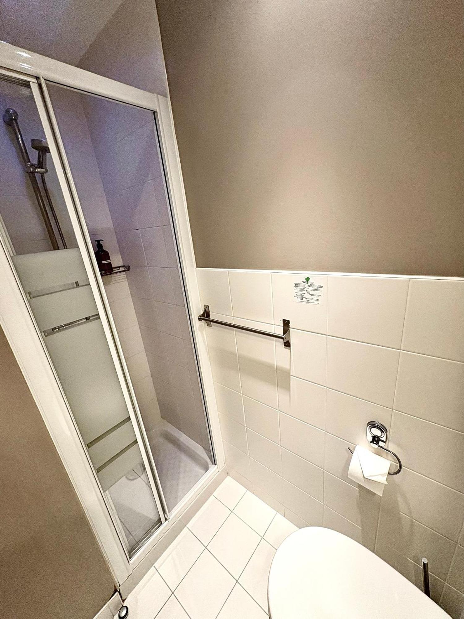 Hotel Moderna Cherbourg-en-Cotentin Zewnętrze zdjęcie