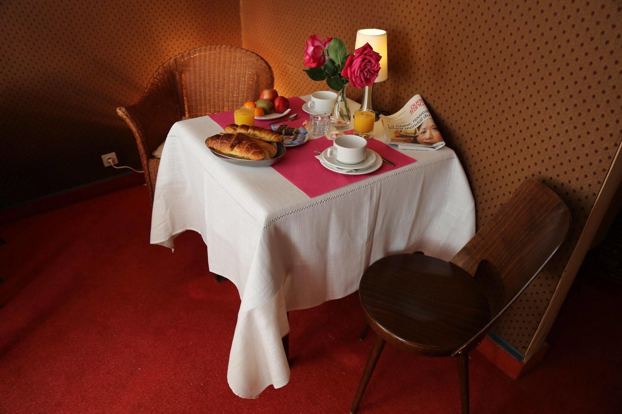Hotel Moderna Cherbourg-en-Cotentin Zewnętrze zdjęcie