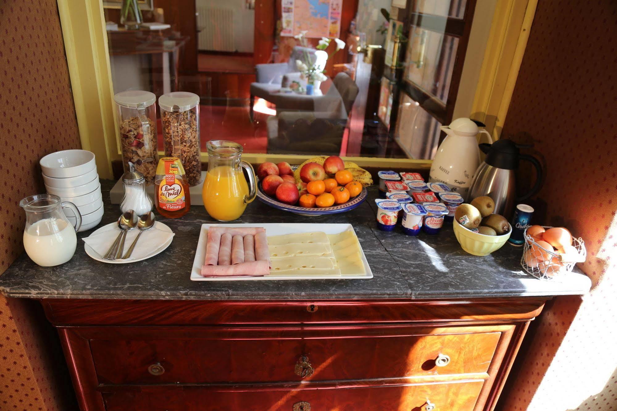 Hotel Moderna Cherbourg-en-Cotentin Zewnętrze zdjęcie